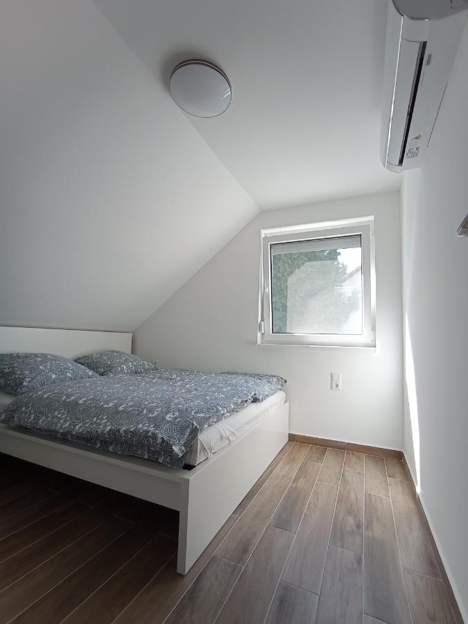 Relax Apartment Fonyod Bagian luar foto